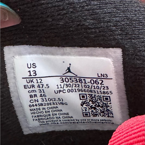 Jordan 8 Retro Playoffs - Picture 5 of 5